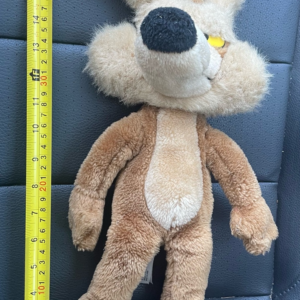 Vintage Wile E Coyote plush 1993 24K Brand Warner Bros. - Picture 8 of 14